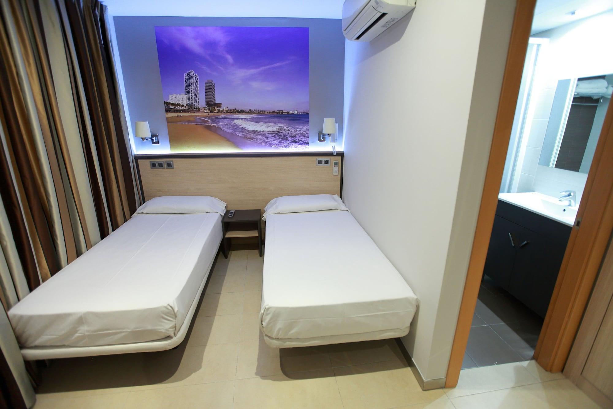 Hostal Las Flores Ramblas Barcelona Ngoại thất bức ảnh